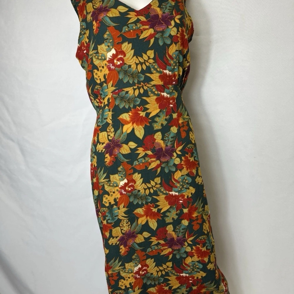 STUNNING BETSY LAUREN SIZE 9/10 MULTICOLORED FLORAL SLEEVELESS DRESS 100% Rayon - Picture 2 of 5